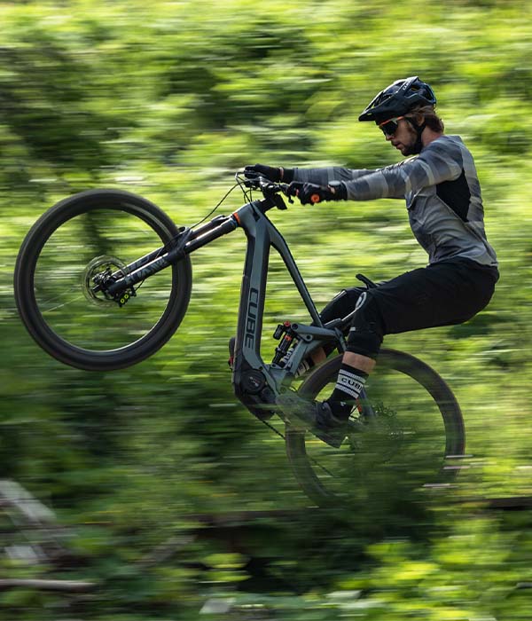 Haz clic aquí para ver todas nuestras bicicletas eléctricas de doble suspensión.