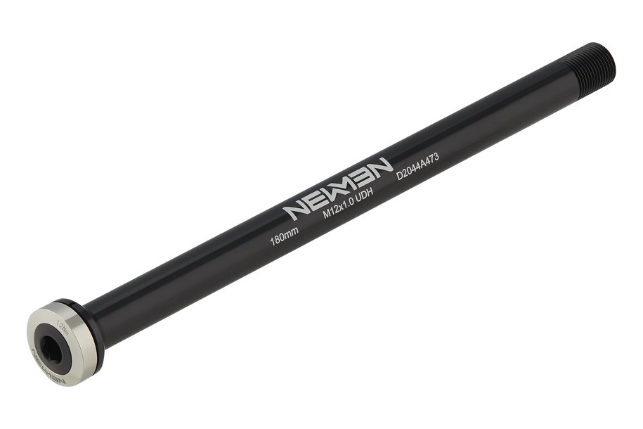 NEWMEN eje UDH 12x157 M12x 1. 0 X12 180mm