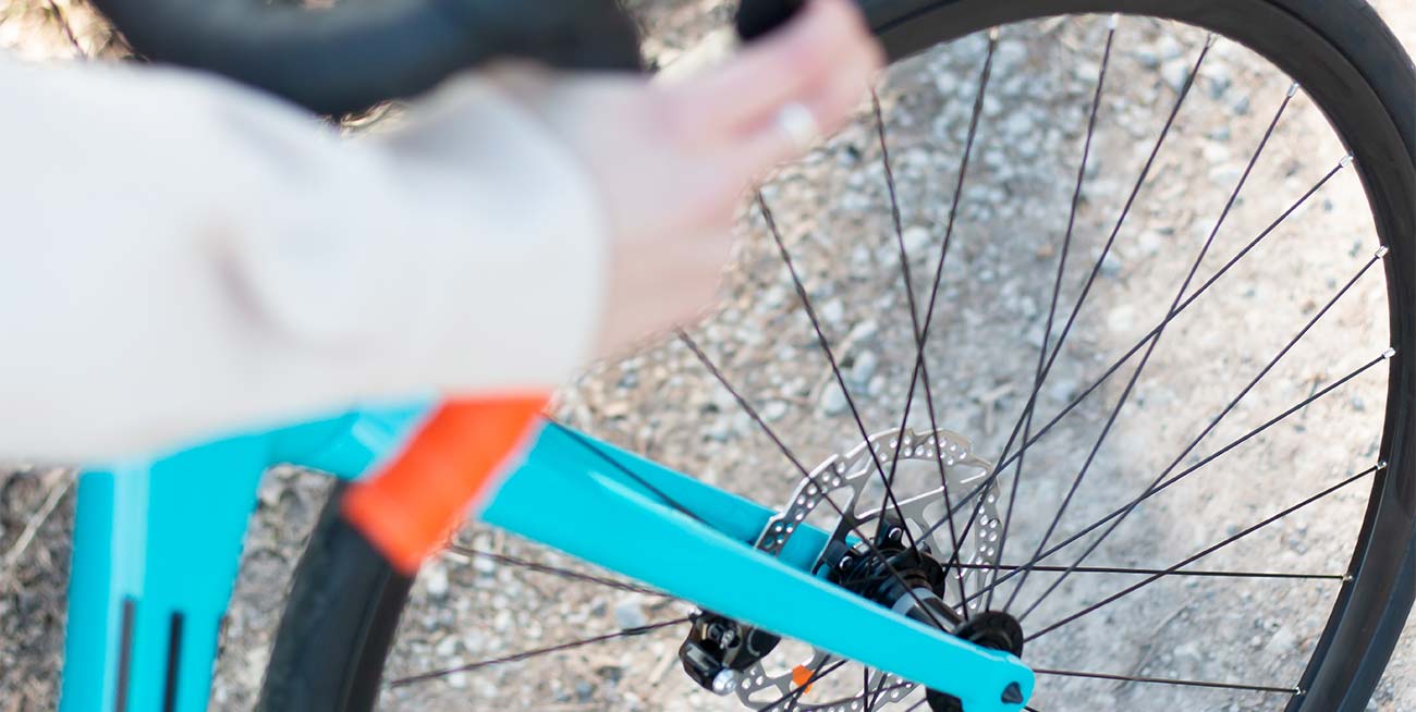 Frenos de disco en una carretera moderna Radios rueda bicicleta