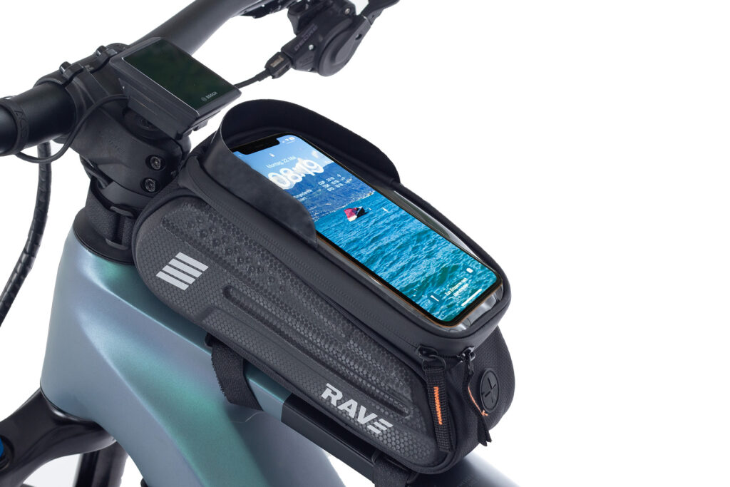Bolsa impermeable para móvil en bicicleta RAVE – Resistente al agua y fácil de montar. Bolsa impermeable para móvil en bicicleta RAVE – Resistente al agua y fácil de montar.